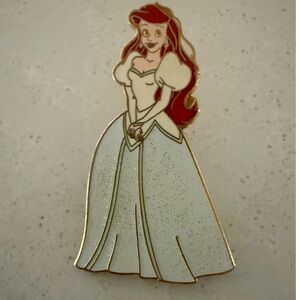 DISNEY ARIEL WEDDING BRIDE PIN